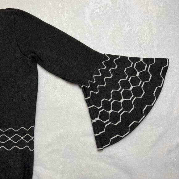 Roz & Ali Scalloped Neckline Bell Sleeve Bodycon Dress Size Small Party Holidays - Picture 6 of 10